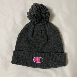 Girls Champion Winter Hat, OSFA, Gray, and Pink. In perfect condition!